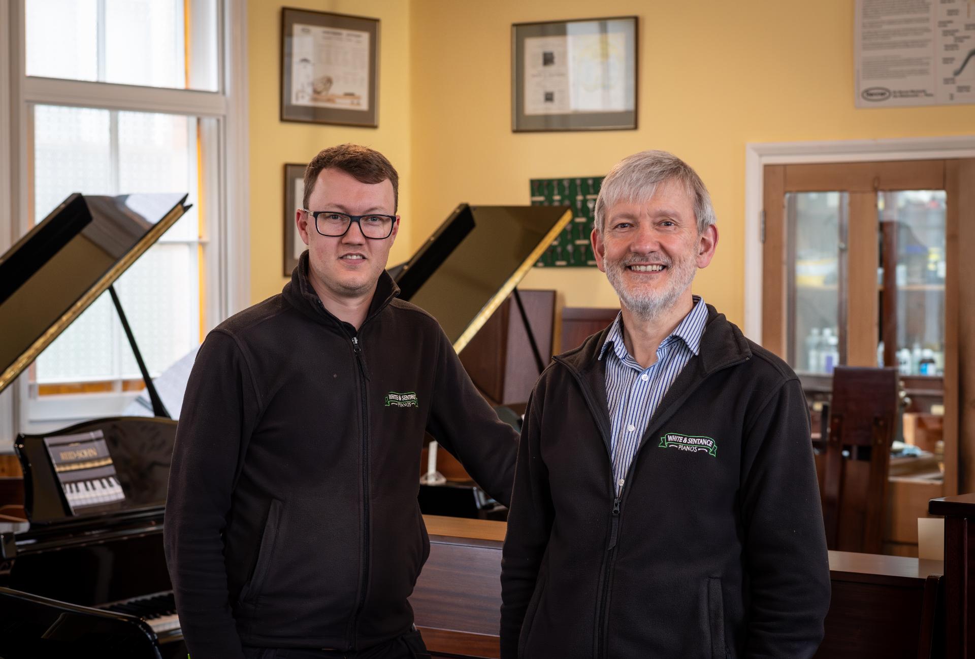 Piano Hose Vegas Whites Pantaloni Vegas Nero In Policotone Vita Media Con Cavallo 33 Pollici 542938