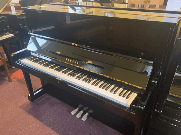 Yamaha U1M