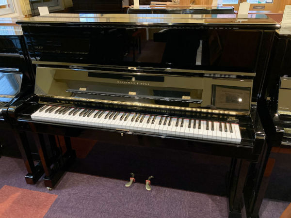 Steinway Model V