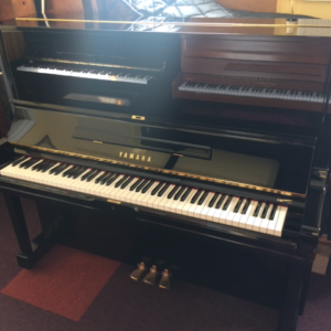 Yamaha U3
