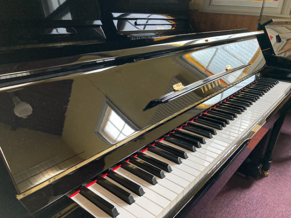 Yamaha U1H - Image 2